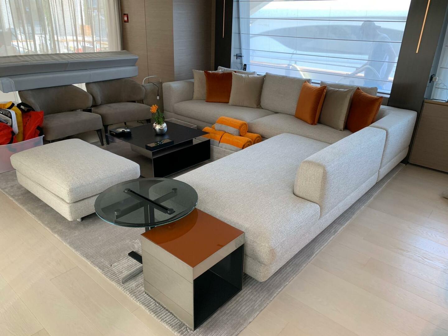 Navetta 33 – Maria Theresa