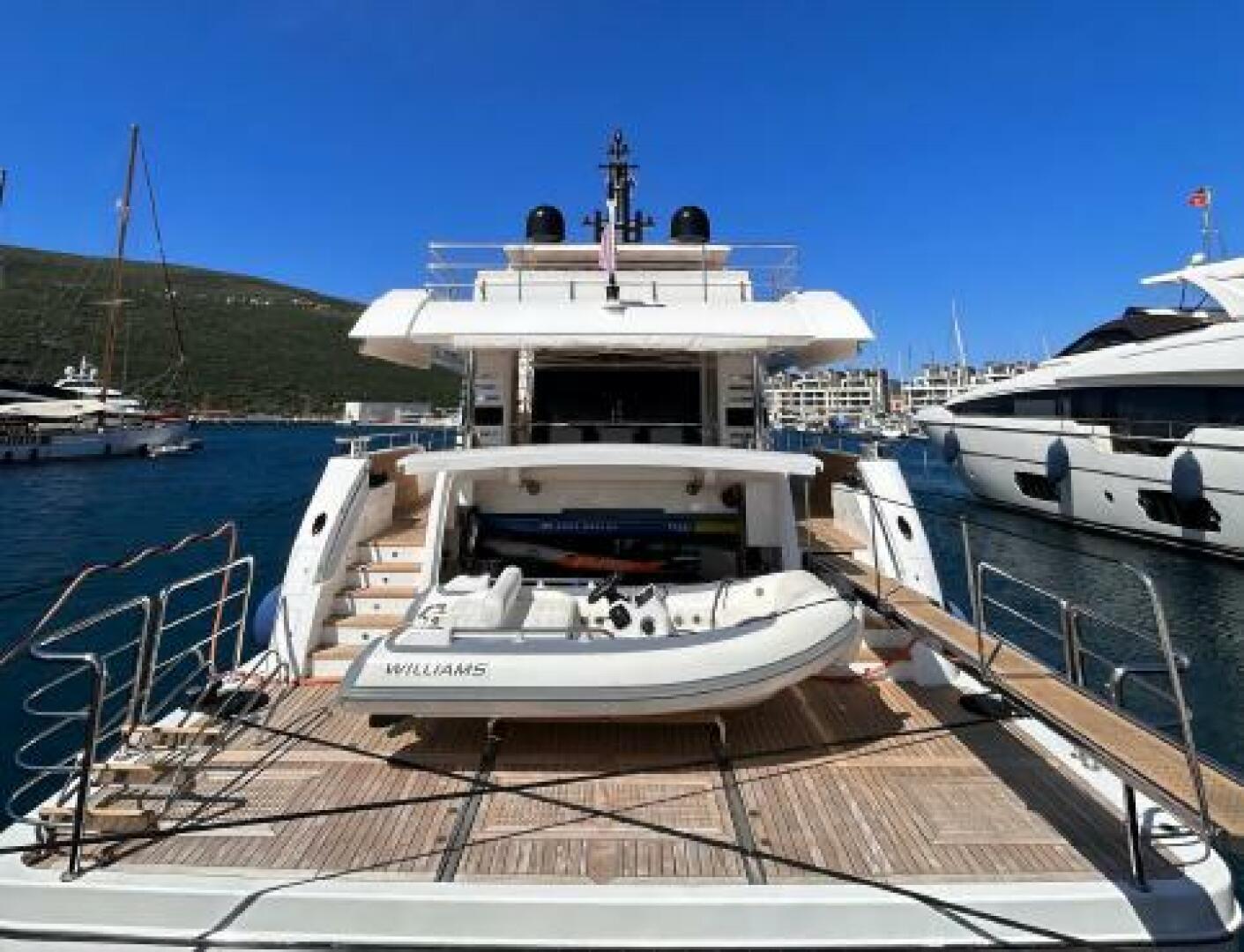 Majesty 100 – Piterland II