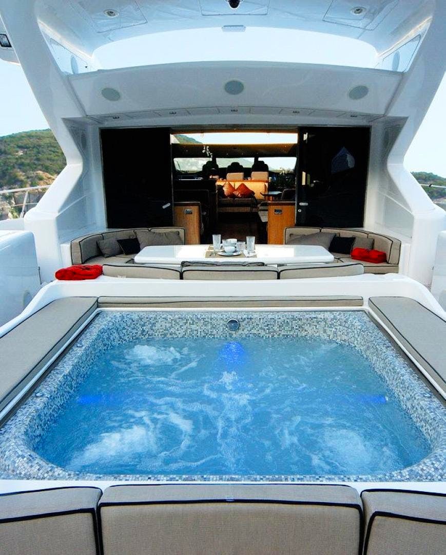 Mangusta 108 – ARES