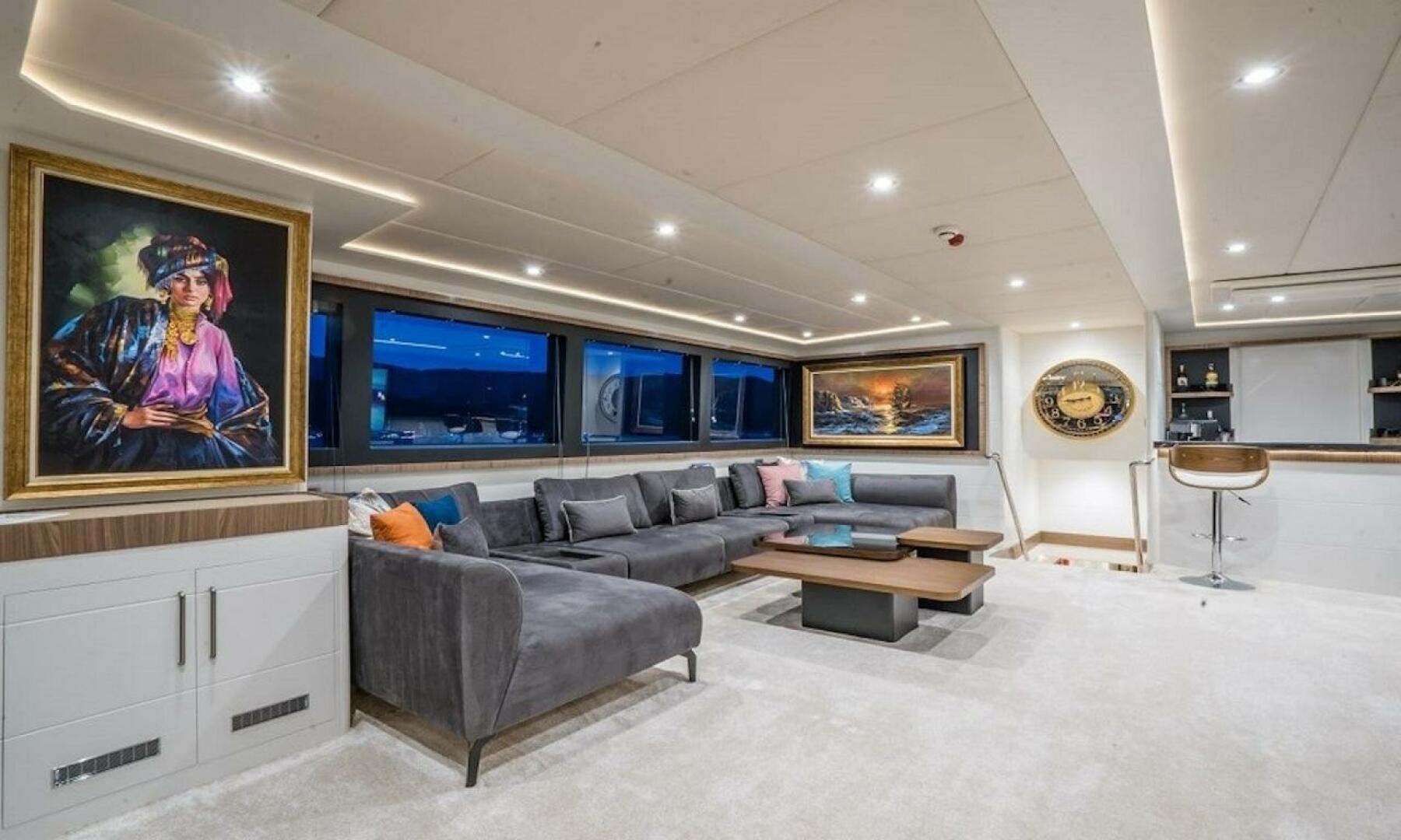 Motor Yachts – Motor Yachts