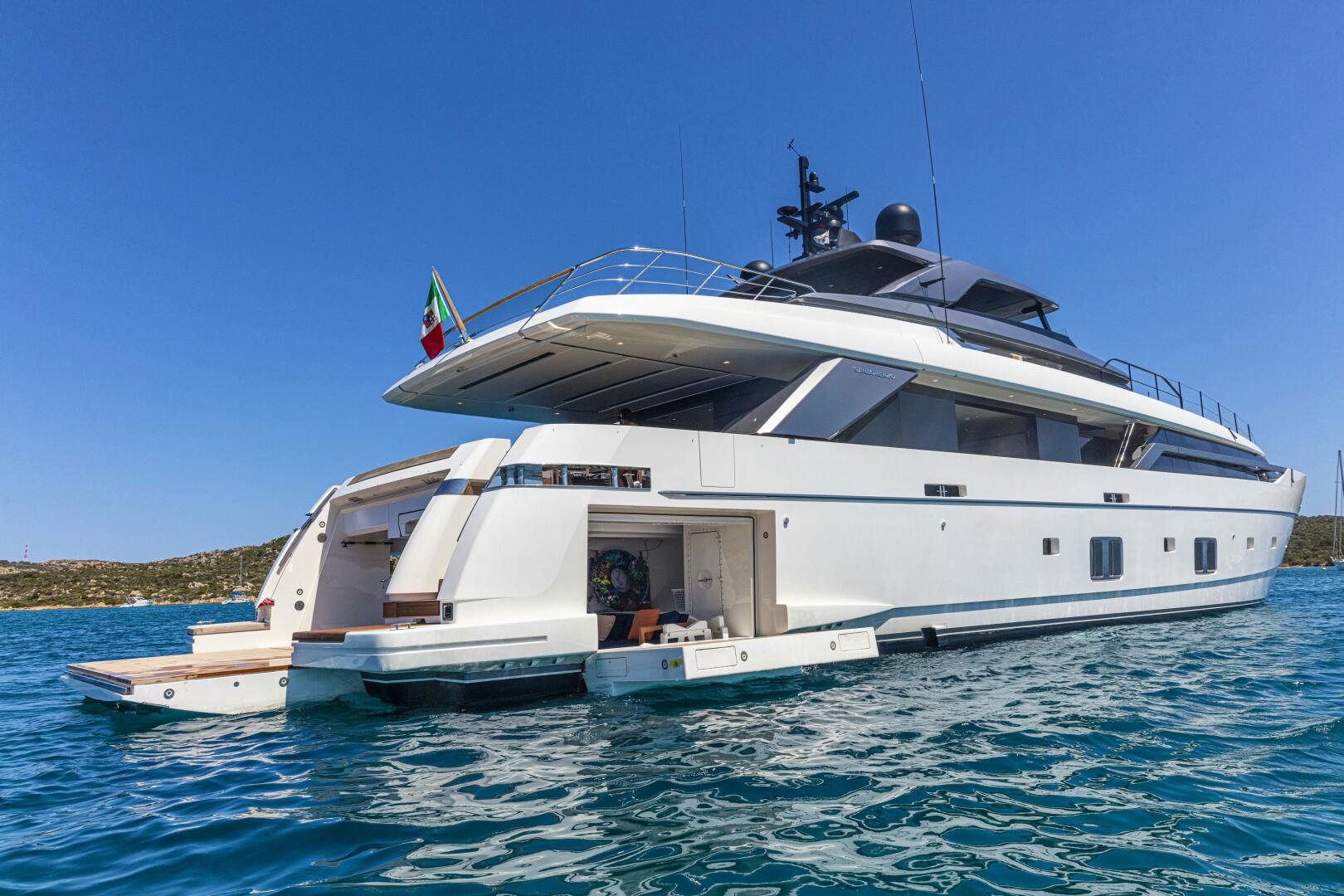 Sanlorenzo SL 120 A – BLUE ANGEL